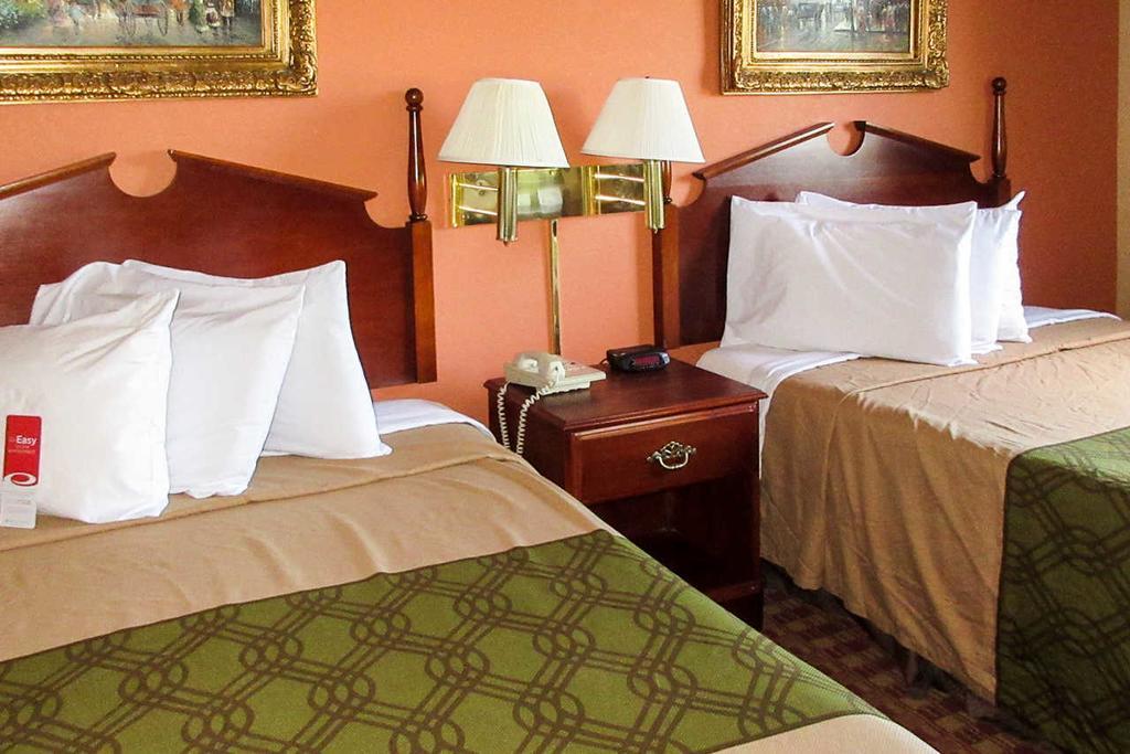 Econo Lodge Inn & Suites Ripley Стая снимка