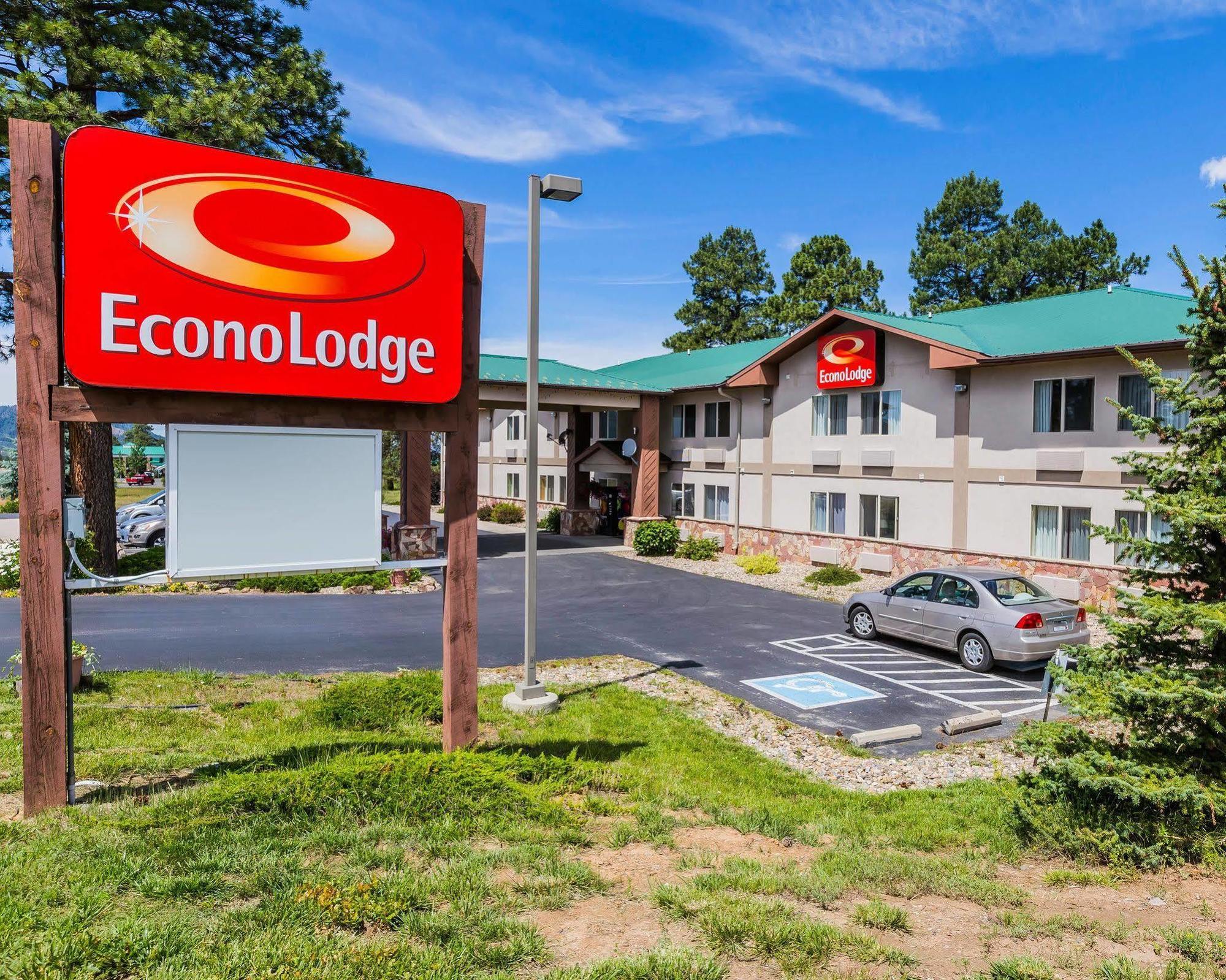 Econo Lodge Inn & Suites Ripley Екстериор снимка